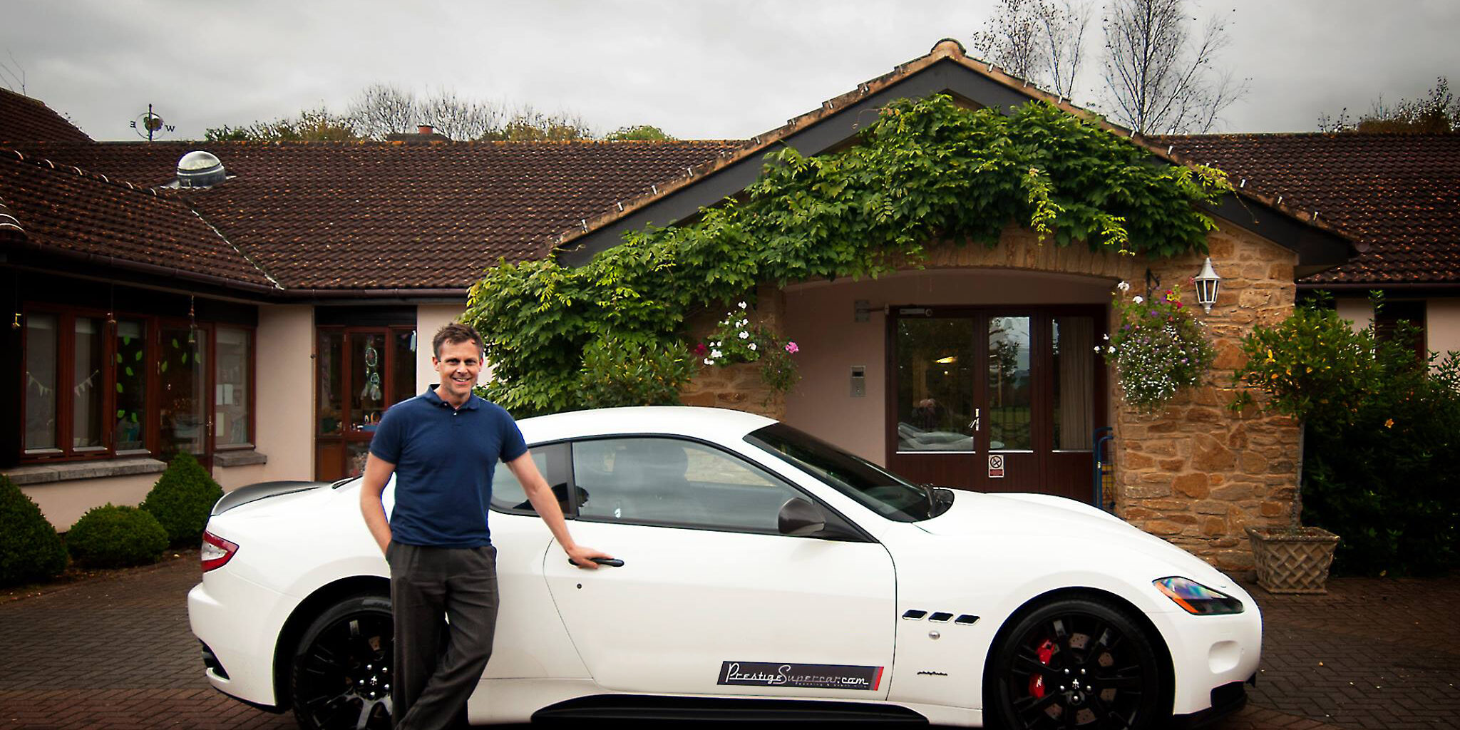 Prestigesupercar_Childrens-Hospiscare-South-west_Little-Bridge-House